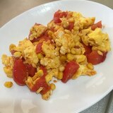 卵とトマトとコーンの炒め物